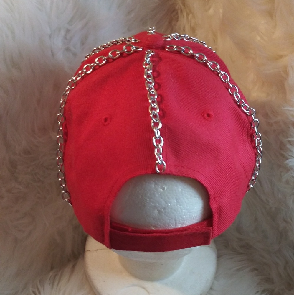 Red Custom Designed Chain Link Snapback - Picture 3 of 3